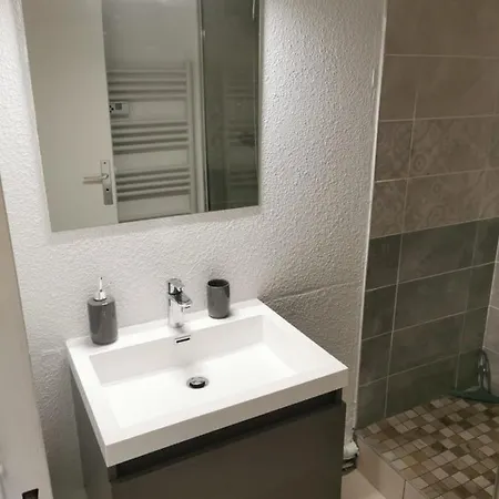 Superb Apartment Brand New Near The Beach